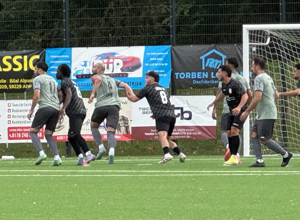 ASK Ahlen macht Druck. Der LSV hält dagegen.© rur