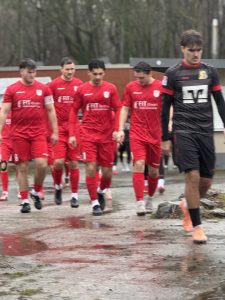 Die Gesichter unserer Rot-Weißen Löwen sprechen Bände..."Sauwetter" © rur