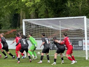 Mehr Defensivarbeit statt Spielkontrolle beim Spiel gegen die Hammer SpVg© rur